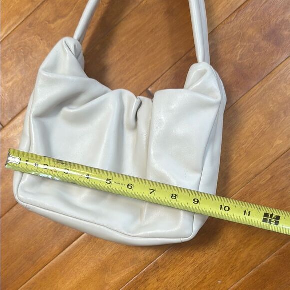 STAUD Felix Off White Leather Gathered Shoulder Bag - Picture 9 of 10